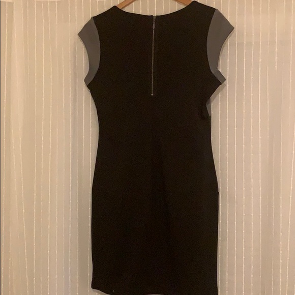 Color block body-con dress with exposed zipper - Picture 5 of 5